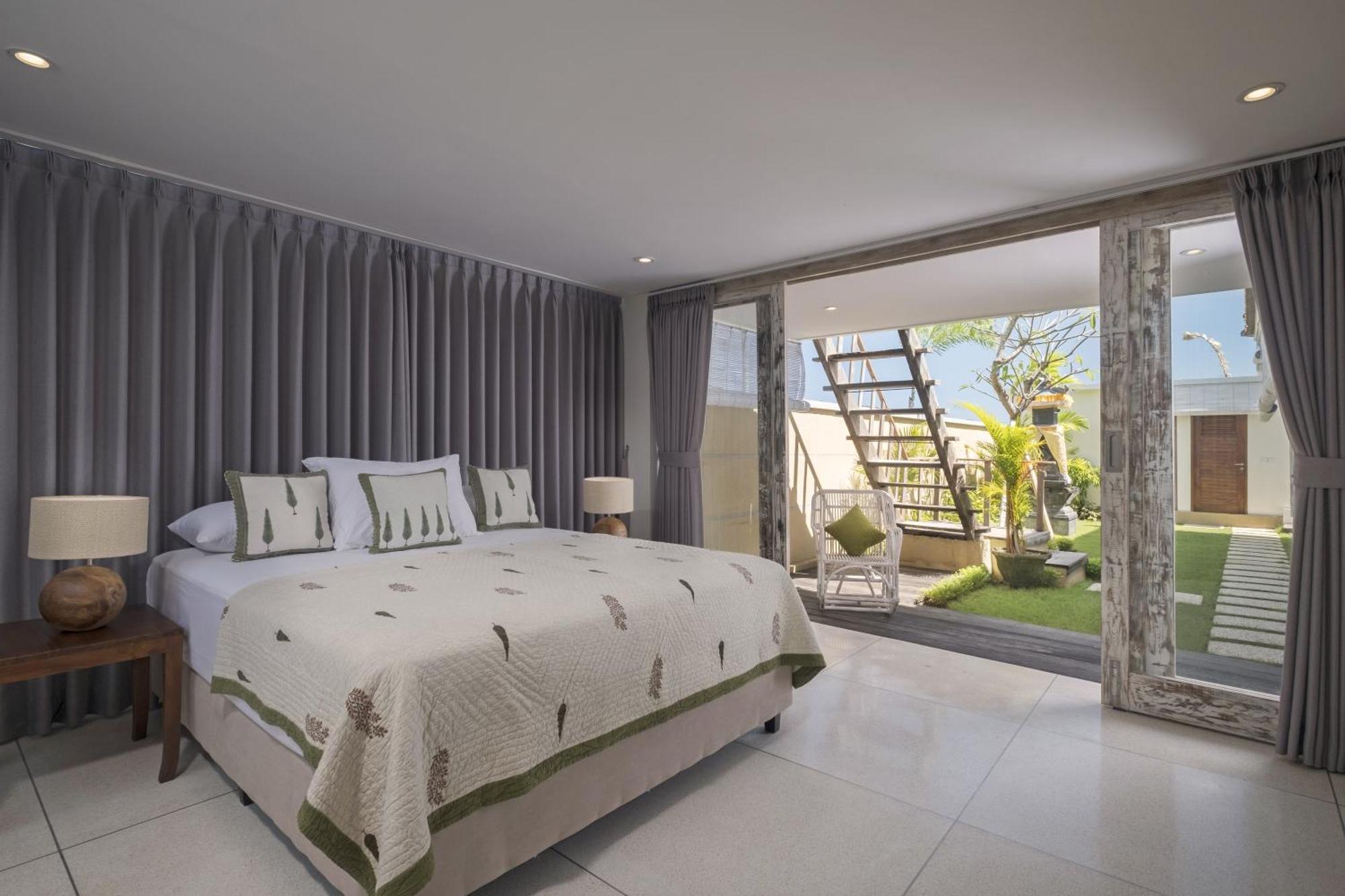 Villa Manggala - 13 Mins Walk To Berawa Beach Canggu Zewnętrze zdjęcie